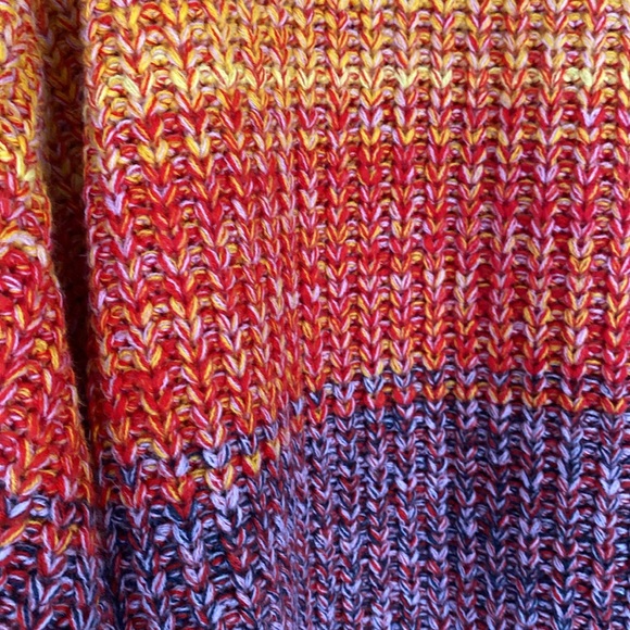 Kori, large, rainbow sweater with wide sleeves/cuffs - Picture 11 of 13